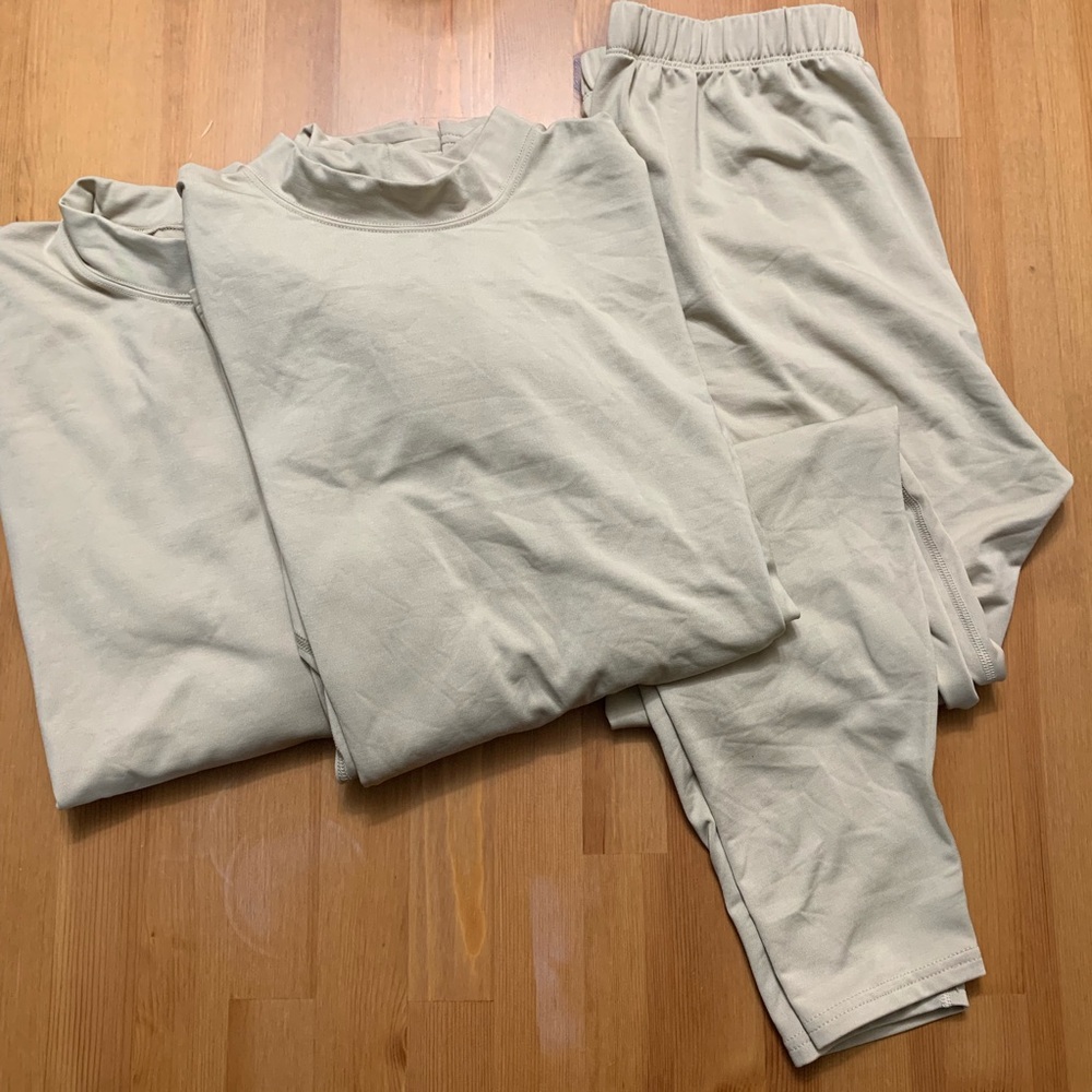 Military long sleeve shirts and pants set